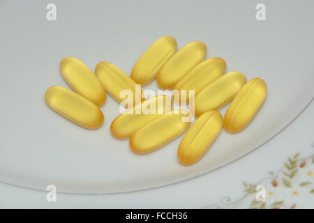 Omega-3 Fischöl Kapseln Stockfoto