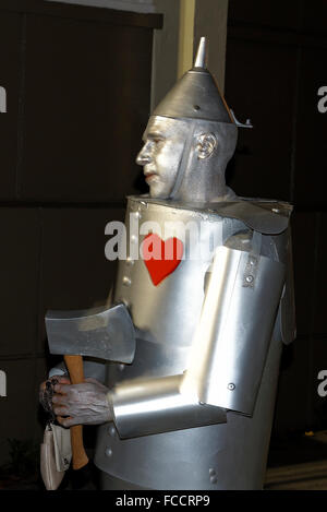 Die Tin man Parade verloren Seelen Festival 2014, Commercial Drive Nachbarschaft, Vancouver, Britisch-Kolumbien, Kanada Stockfoto