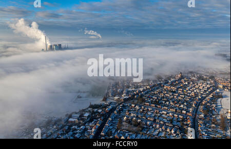 Luft, Boden Nebel, niedrige Wolken, RWE Power, erneuert, Kohle-Kraftwerk, Inversionswetterlage über Bockum-Hövel, Hamm, Stockfoto