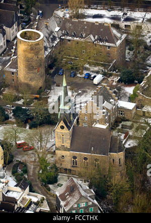 Luftaufnahme, reformierte evangelische Kirche im alten Wetter Burg Wetter, Burgruine, Wetter, Ruhrgebiet, Nordrhein-Westfalen Stockfoto