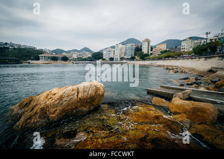 Felsküste bei Stanley auf Hong Kong Island, Hongkong. Stockfoto