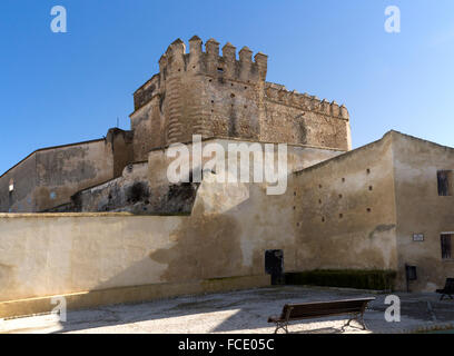 Schloss Burgwall Dorf von Arcos De La Frontera, Provinz Cadiz, Spanien Stockfoto