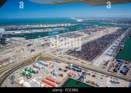 Maasvlakte Bereich, Antenne, Hafen von Rotterdam, Rotterdam, Niederlande Stockfoto