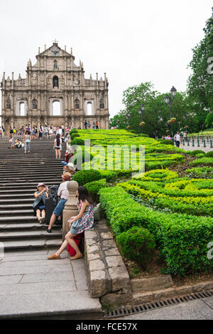 Macao, China - 25 Juni 2015:Tourists Besuch der Limes am 25. Juni 2015 in Macao, China. Das historische Zentrum o Stockfoto