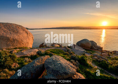 Sonnenuntergang über der Victor Harbor, Blick vom Granite Island, South Australia Stockfoto