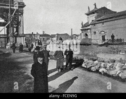 Italien. Rom. König Victor Emmanuel III (1869 – 1947) besucht den kaiserlichen Hof, Dezember 1905. Fotografie. "La Ilustración Artística". Stockfoto