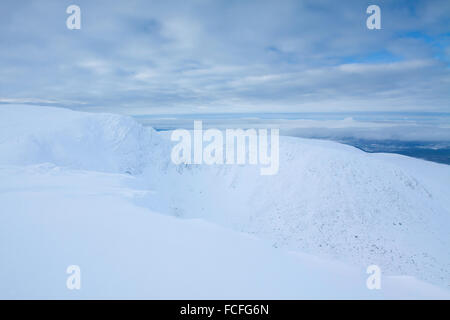 Cairn man aus Stob Coire ein t-Sneachda, Cairngorm Mittelland, Cairngorm National Park, Badenoch & Speyside Stockfoto