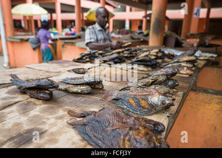 Lokalen Markt auf der Straße in Fort Portal, Uganda, Europa Stockfoto