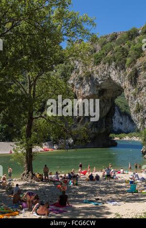 NATURSCHUTZGEBIET DER SCHLUCHTEN DER ARDÈCHE, ARDÈCHE (07), RHONE-ALPES, FRANKREICH Stockfoto