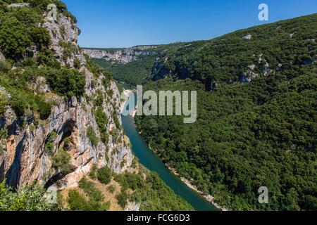 NATURSCHUTZGEBIET DER SCHLUCHTEN DER ARDÈCHE, ARDÈCHE (07), RHONE-ALPES, FRANKREICH Stockfoto