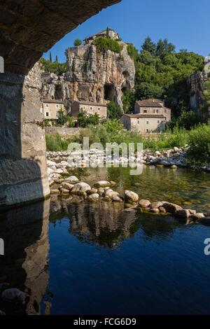 NATURSCHUTZGEBIET DER SCHLUCHTEN DER ARDÈCHE, ARDÈCHE (07), RHONE-ALPES, FRANKREICH Stockfoto