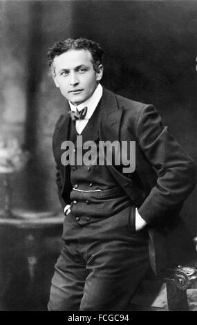 Harry Houdini, Ungarisch-amerikanischer Entfesselungs-, Porträt c.1913 Stockfoto