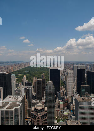 Luftaufnahme des Central Parks von oben des Rockefeller Centers in Manhatta, New York City, USA. Stockfoto