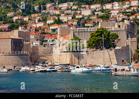 Alten Stadthafen während sonnigen Sommertag in Dubrovnik, Kroatien. Stockfoto
