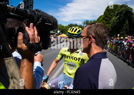 Adelaide, South Australia, Australien. 20. Januar 2016. Jay McCarthy, Tinkoff, Gewinner Stufe 2 der Tour Down Under-Radrennen. © Gary Francis/ZUMA Wire/ZUMAPRESS.com/Alamy Live-Nachrichten Stockfoto