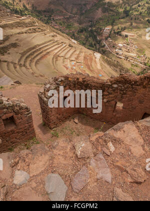 Alten landwirtschaftlichen Terrassen Pisac Heilige Tal in Peru, Südamerika. Stockfoto