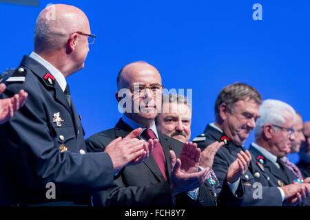 BERNARD CAZENEUVE, MINISTER DES INNERN Stockfoto