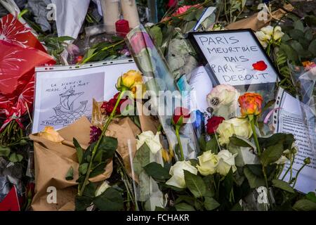 TERRORANSCHLÄGE IN PARIS VERÜBT MITGLIEDER DER ISIS, ISLAMISCHE STAAT, 11. ARRONDISSEMENT, PARIS (75), ILE DE FRANCE, FRANKREICH Stockfoto