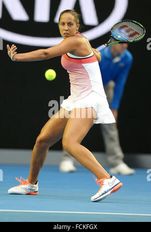 Melbourne, Australien. 23. Januar 2016. Madison Keys von den Vereinigten Staaten konkurriert gegen Ana Ivanovic Serbiens in der dritten Vorrundenspiel Dameneinzel bei den Australian Open Tennis Championships in Melbourne, Australien, 23. Januar 2016. Bildnachweis: Bi 明明/Xinhua/Alamy Live-Nachrichten Stockfoto