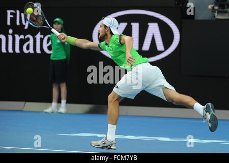 Melbourne Park, Melbourne. 23. Januar 2016. Joao Sousa von Portugal kehrt ein Schuss in seinem Match gegen Andy Murray von Großbritannien am Tag sechs der 2016 Australian Open in Melbourne Park, Melbourne, Australien. Bildnachweis: Aktion Plus Sport/Alamy Live-Nachrichten Stockfoto