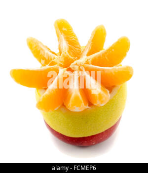 Apfel-Zitrone und Mandarine Scheiben isoliert auf weißem Hintergrund Stockfoto