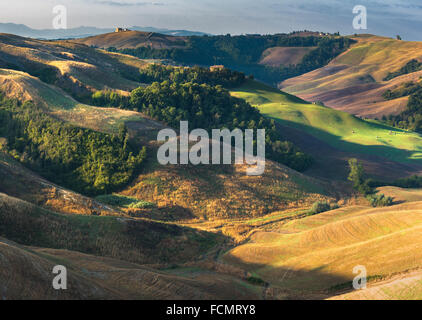 Sonne gemalt toskanischen Landschaft. Stockfoto