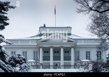 Pałac Belwederski (Belweder Palast) (Ostwand) im Winter, Warschau, Polen Stockfoto