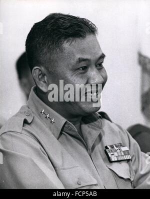 1951 - top Militär Junta Führer von Südvietnam; Major General Duong Van Minh, Vorsitzender des Executive Committee der Junta. © Keystone Bilder USA/ZUMAPRESS.com/Alamy Live-Nachrichten Stockfoto