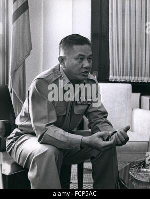 1951 - top Militär Junta Führer von Südvietnam; Major General Duong Van Minh, Vorsitzender des Executive Committee der Junta. © Keystone Bilder USA/ZUMAPRESS.com/Alamy Live-Nachrichten Stockfoto