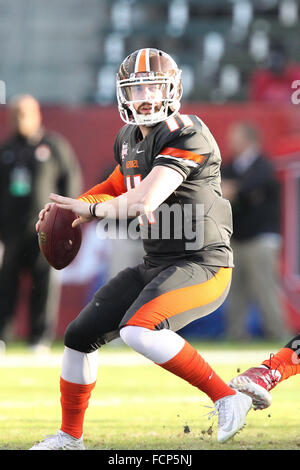 Carson, CA. 23. Januar 2016. Nationalmannschaft-quarterback Matt Johnson (11), von Bowling Green. NFLPA College Bowl am StubHub Center in Carson, CA. Nationalmannschaft besiegte das amerikanische Team 18-15. Jordon Kelly/CSM/Alamy Live-Nachrichten Stockfoto