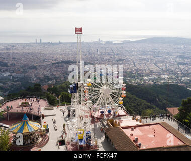 Freizeitpark auf Berg Tibidabo, Barcelona, Spanien. Stockfoto