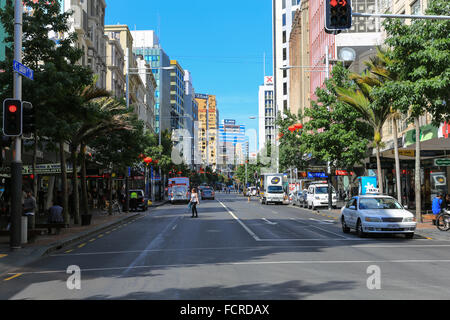 Queen Street in der Innenstadt von Auckland mit roten Laternen feiert das chinesische Neujahr (2013). Stockfoto