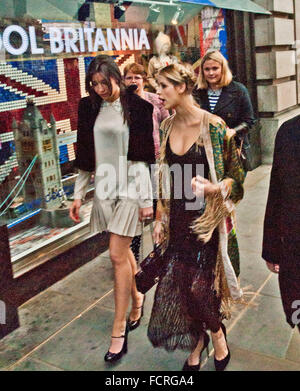 Peaches Geldof, Daisy Lowe und Thomas Cohen At The Kriterium Restaurant am Piccadilly vor der Teilnahme an der Vorführung von The Gre Stockfoto