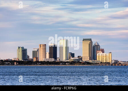 Skyline von Tampa in Hillsborough Bay, Tampa, Florida, USA Stockfoto