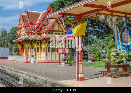 Phra Mongkut Klao Pavillon am historischen Bahnhof Hua hin, Thailand Stockfoto