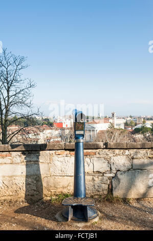 Münze betrieben Teleskop für Sightseeing italienische Stadt Udine Stockfoto