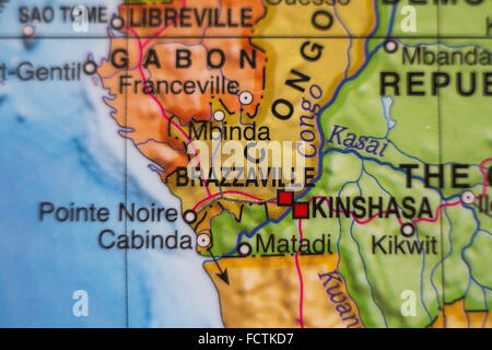 Foto einer Karte des Kongo und der Hauptstadt Brazzaville. Stockfoto