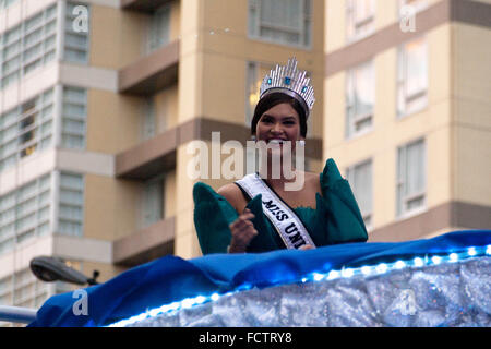 Philippinen. 25. Januar 2016. Führen Sie Miss Universe 2015 Pia Alonzo Wurtzbach, eine Parade entlang der Hauptstraßen von Manila während der Rückkehr auf die Philippinen. © J Gerard Seguia/ZUMA Draht/Alamy Live-Nachrichten Stockfoto