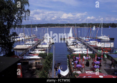 DEU, Deutschland, Berlin, Heckeshorn am See Wannsee.  DEU, Deutschland, Berlin, Heckeshorn am Wannsee. Stockfoto