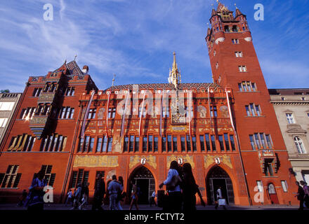 CHE, Schweiz, Basel, das Rathaus auf dem Marktplatz in der Altstadt der Stadt.  CHE, Schweiz, Basel, Das Rathaus am Ma Stockfoto
