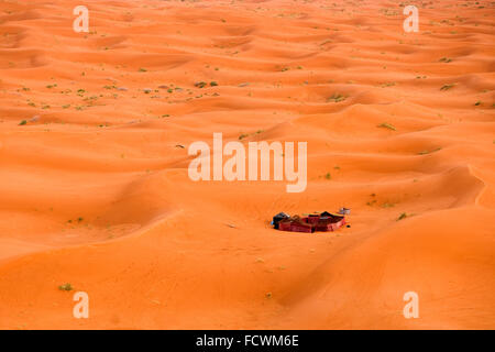 Ein Beduinen-Zelt-Camp in der Wüste Stockfoto