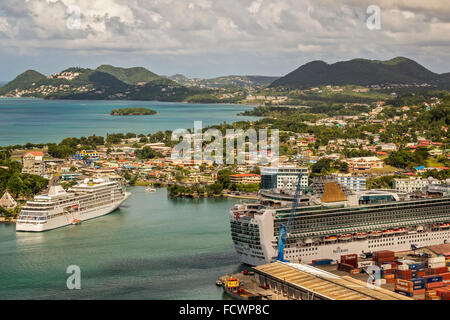 Kreuzfahrt Schiffe in Castries, St. Lucia West Indies Stockfoto