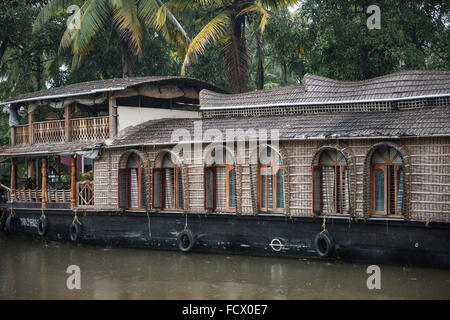 Hausboote am Vembanad See angedockt Stockfoto
