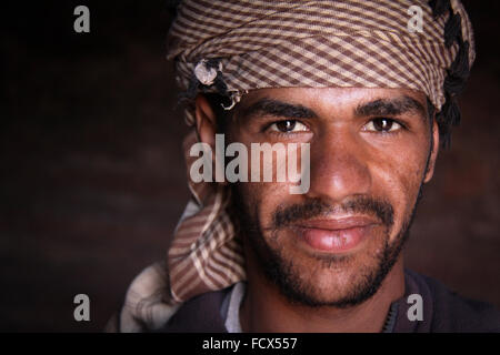 Porträt von Beduinen mit Bart in Wadi Musa, Jordanien Petra Website Stockfoto