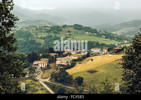 Luftaufnahme des Tals de Carranza, Karrantza Harana, Bizkaia, Spanien Stockfoto