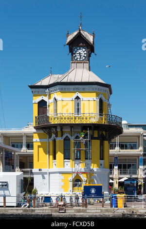 Viktorianische Uhrturm, Victoria & Albert Waterfront, Cape Town, Western Cape Province, Südafrika Stockfoto