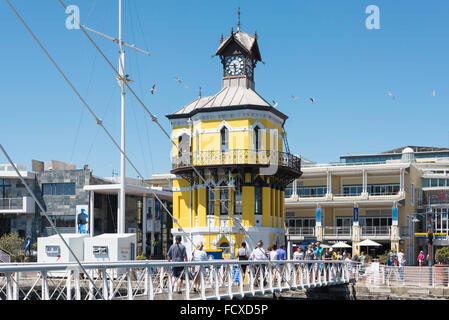 Viktorianische Uhrturm, Victoria & Albert Waterfront, Cape Town, Western Cape Province, Südafrika Stockfoto