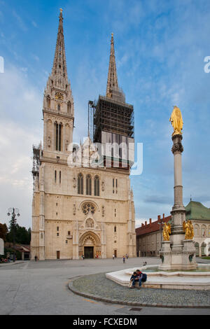 Die Kathedrale der Himmelfahrt der Jungfrau Maria in Zagreb, Kroatien Stockfoto