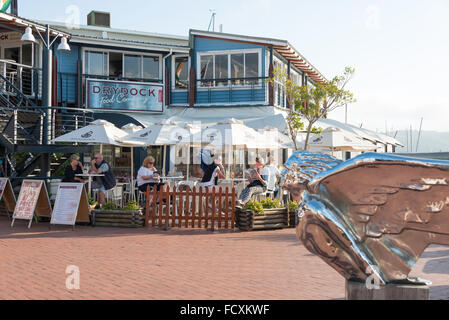 Dry Dock Restaurant, Knysna Quays Marina Waterfront, Knysna, Eden District, Provinz Western Cape, Südafrika Stockfoto