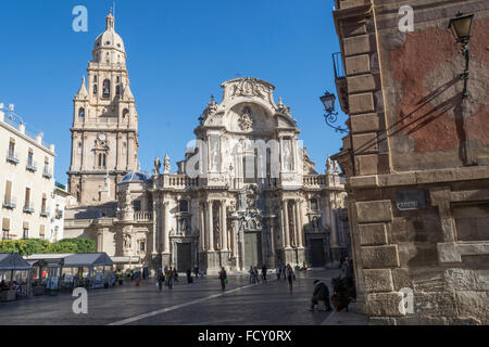 Murcia-Kathedrale und dem Plaza del Cardenal Belluga in Murcia, Spanien Stockfoto